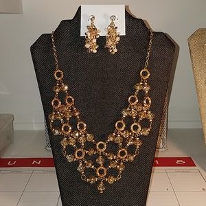 Necklace and earings